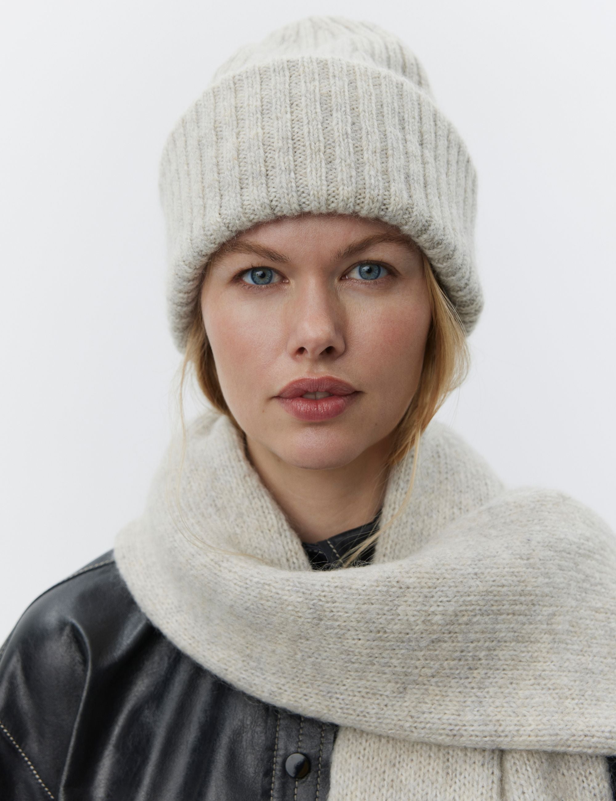 DAY Birger ét Mikkelsen Sine - Soft Mohair Scarf 500036 Light Grey Melange