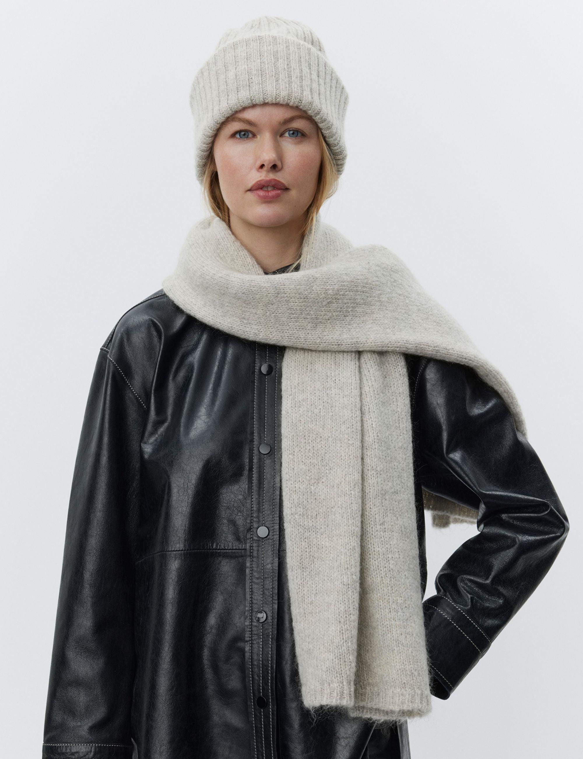 DAY Birger ét Mikkelsen Sine - Soft Mohair Scarf 500036 Light Grey Melange