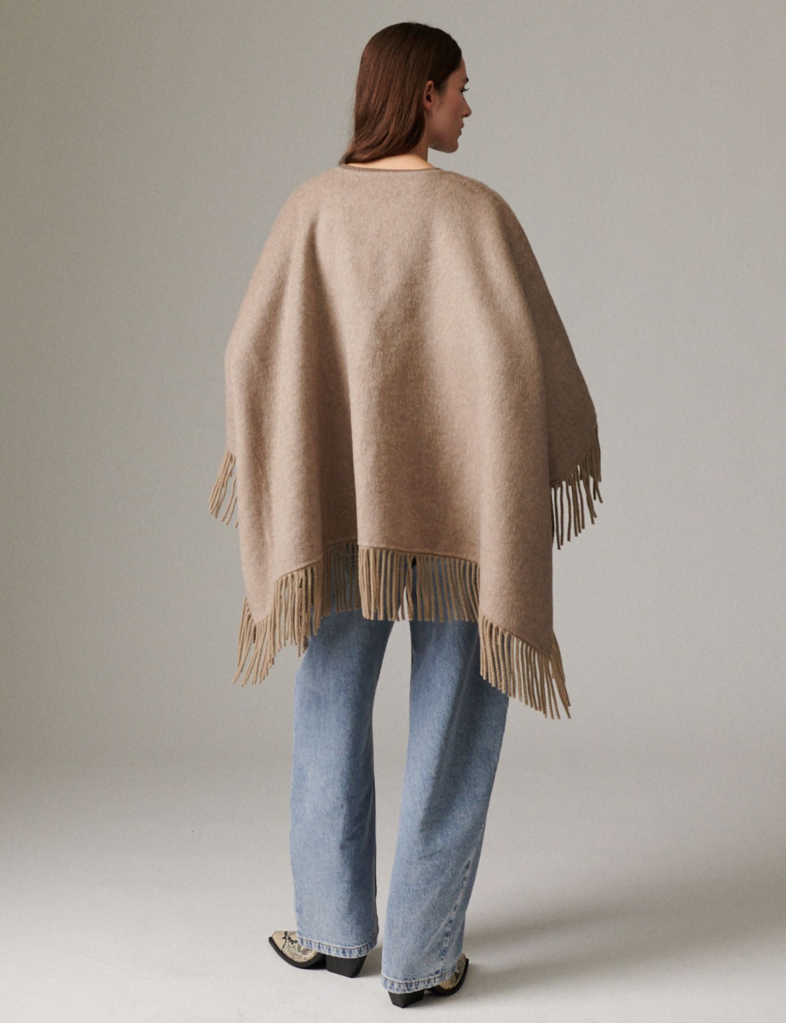 DAY Birger ét Mikkelsen Sybil Fringes - Double Faced Wool - Cape Cape 500001 Beige Melnage